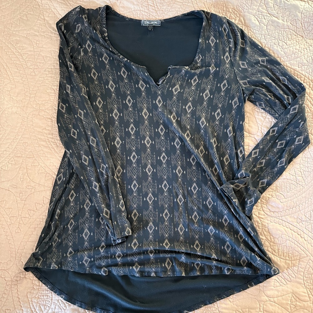 Buckle top